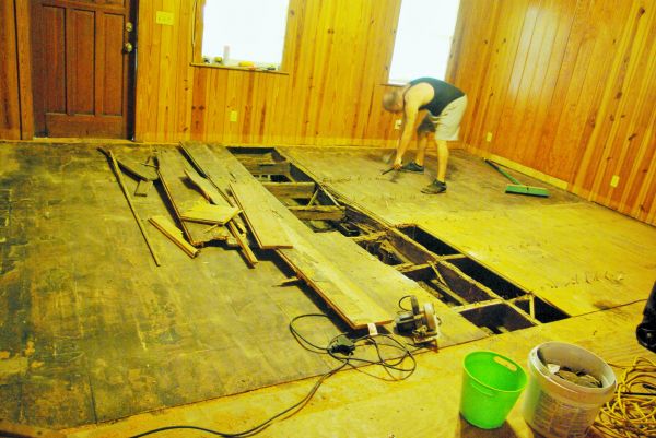 Subfloor Demolition in Killeen